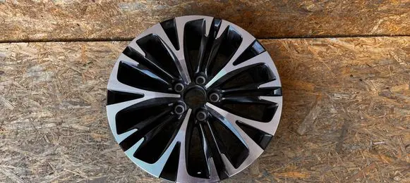 Toyota Yaris Cross R18 alloy rim 426110DK90 P0T1087
