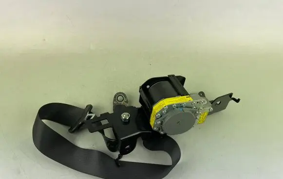 Subaru Outback (BS) Rear seatbelt 0589P1000453 E40643418 TKAH0ES212