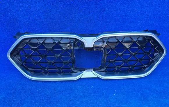 BMW X2 U10 Front bumper upper radiator grill 5A35BA9