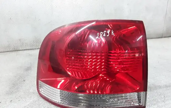 Volkswagen Touareg I Rear/tail lights 7L6945095