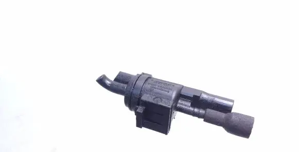 Vacuum valve