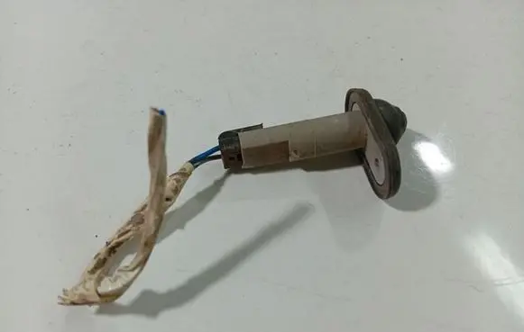 Opel Astra G Front door sensor 90504150