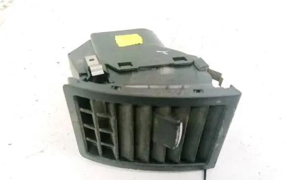 Volkswagen Touareg I Dash center air vent grill 7L6819704D