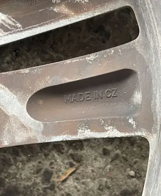 R17 alloy rim