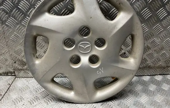 Mazda 6 R15 wheel hub/cap/trim 