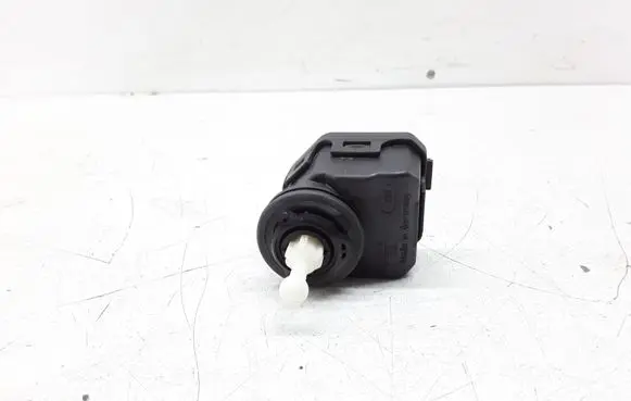 Volkswagen Golf IV Headlight level adjustment motor 1J0941295C