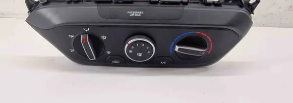 Hyundai Bayon Interior fan control switch 97250Q0900