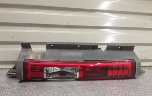 Renault Trafic II (X83) Rear/tail lights 93857722