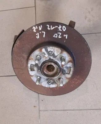 Hyundai i20 (PB PBT) Front wheel hub spindle knuckle