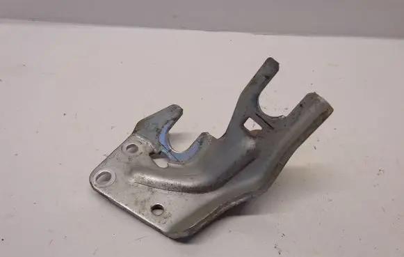 Mazda 6 Gear shift cable bracket 465654465465