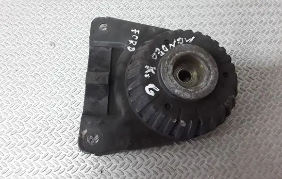 Ford Mondeo Mk III Rear coil spring rubber mount 