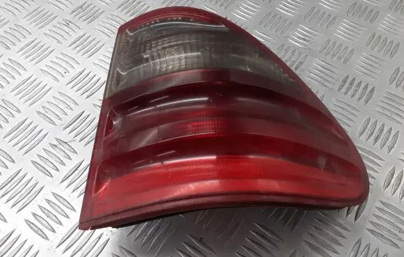 Mercedes-Benz E W210 Rear/tail lights A2108205464