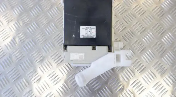Toyota Prius (XW30) Comfort/convenience module 8922147110 8273047450