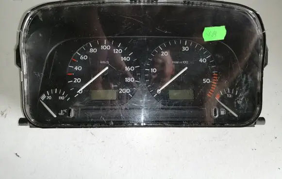 Volkswagen Golf III Speedometer (instrument cluster) 1H6919033A 88311188