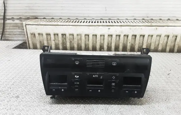 Audi A6 S6 C5 4B Climate control unit 4B0820043F