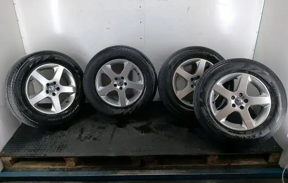 Volvo XC90 R17 alloy rim 31280052