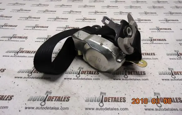 Toyota Corolla Verso AR10 Front seatbelt H099601