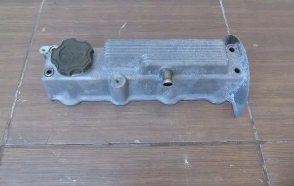 Suzuki Swift Cultus Rocker cam cover 