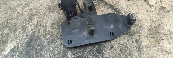 Other engine bay part
