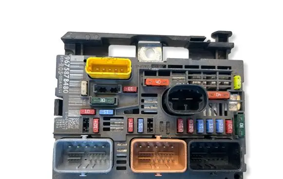 Peugeot 308 BSM Control unit 9675878480