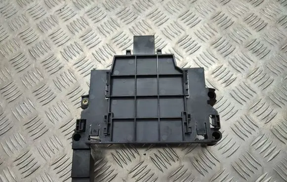 Land Rover Range Rover Evoque L538 Engine control unit holder BJ3212A692AA