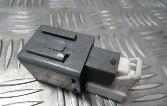Nissan Qashqai Other relay 24330c9900