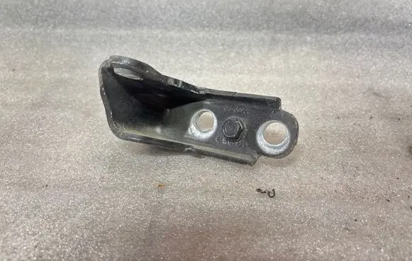 Ford Mustang VI Front door upper hinge 2280010