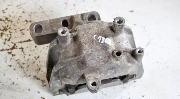 Audi A3 S3 8P Engine mount bracket 1K0199262CB