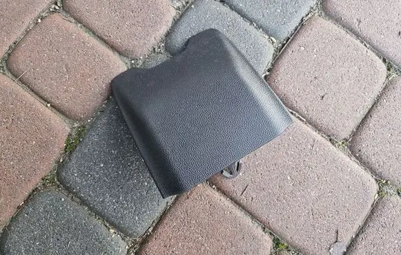 Renault Megane IV Fuse box cover 243223068R