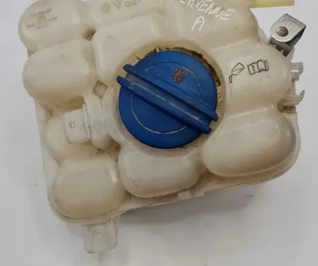 Porsche Cayenne (92A) Coolant expansion tank/reservoir 7P0121407