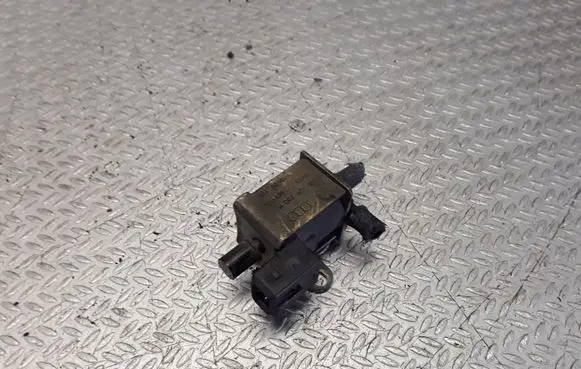 Audi A6 S6 C5 4B Turbo solenoid valve 026906283H