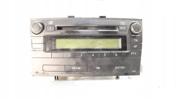 Toyota Avensis T270 Radio/GPS head unit trim 