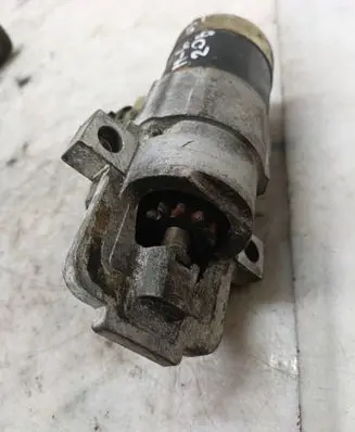 Mazda 6 Starter motor M000T90981