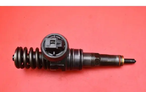 Fuel injector
