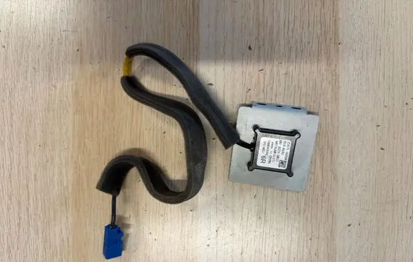 Antenna control unit