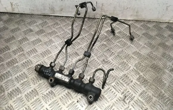 Ford Focus Fuel main line pipe 9654592680