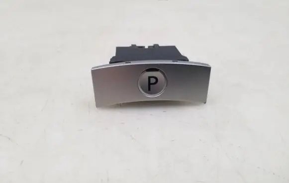 Mitsubishi Outlander Other switches/knobs/shifts