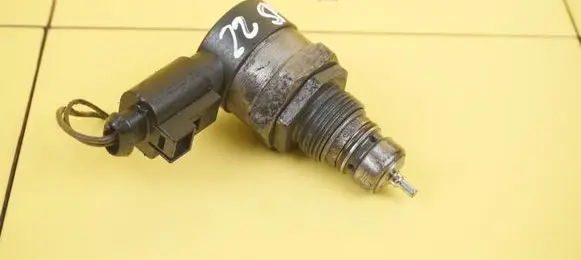 Audi A6 S6 C6 4F Fuel pressure sensor 057130764H 22SP3
