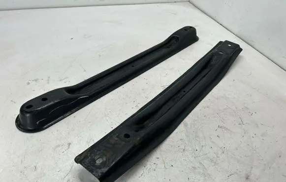 Dodge Charger Muffler mount bracket/holder 04780889AC