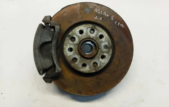 Volkswagen Tiguan Front wheel hub spindle knuckle 5Q0407257C