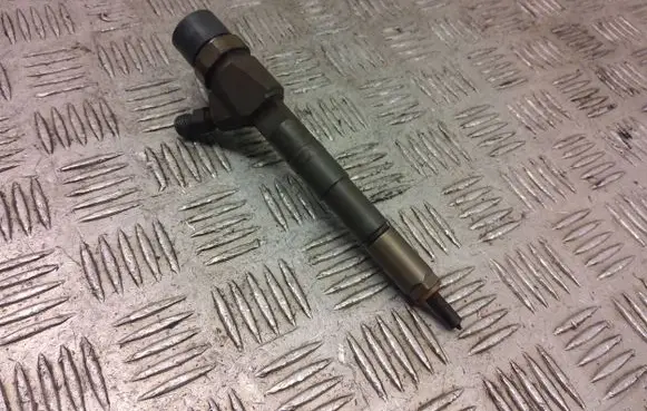 Fiat 500X Fuel injector 0445110524