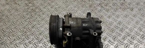 Renault Clio III Air conditioning (A/C) compressor (pump) 8200315744 1416K 4144012362