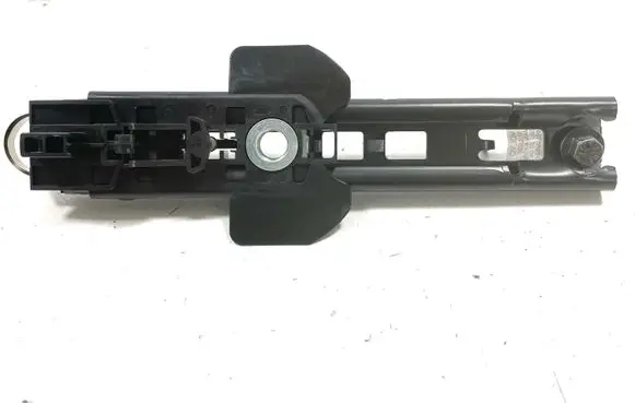 Volvo XC90 Seat belt adjustment rail 31332261 615028300 16521700A