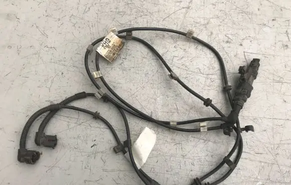 Opel Astra H Front ABS sensor wiring 24467414