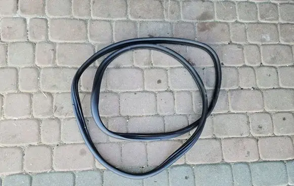 Opel Combo E Rubber seal loading door 