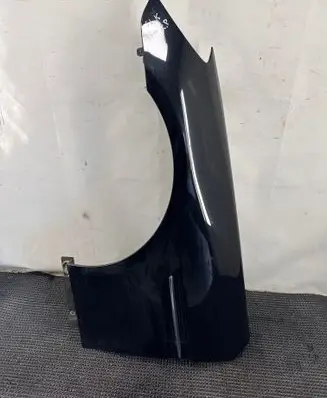Mercedes-Benz SLK R172 Fender 197