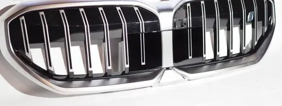 BMW i5 G60 Front grill 5A017A9 5A076E4