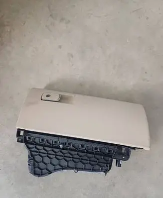 BMW 4 F36 Gran coupe Glove box 9227250