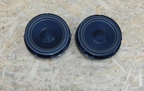 Volkswagen Multivan T5 Front door speaker 7E0035411A