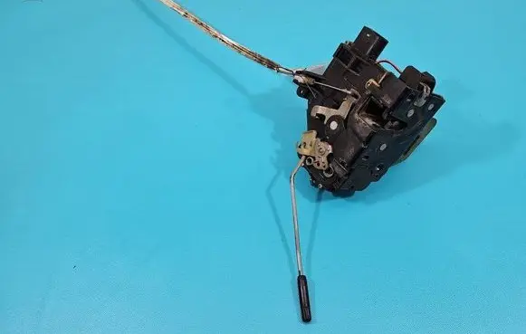 Audi A6 S6 C5 4B Front door lock IMPRK1446101